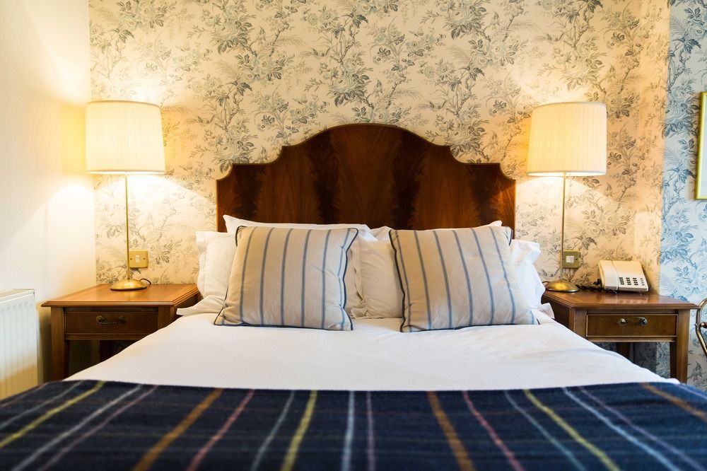 The Millstone, Mellor Hotell Blackburn  Exteriör bild A bedroom at the hotel
