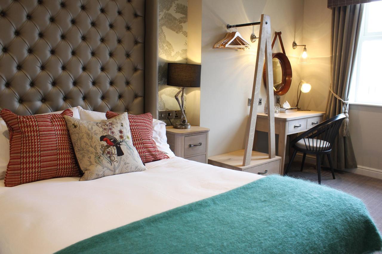 The Millstone, Mellor Hotell Blackburn  Exteriör bild A bedroom at The Old Bank Hotel