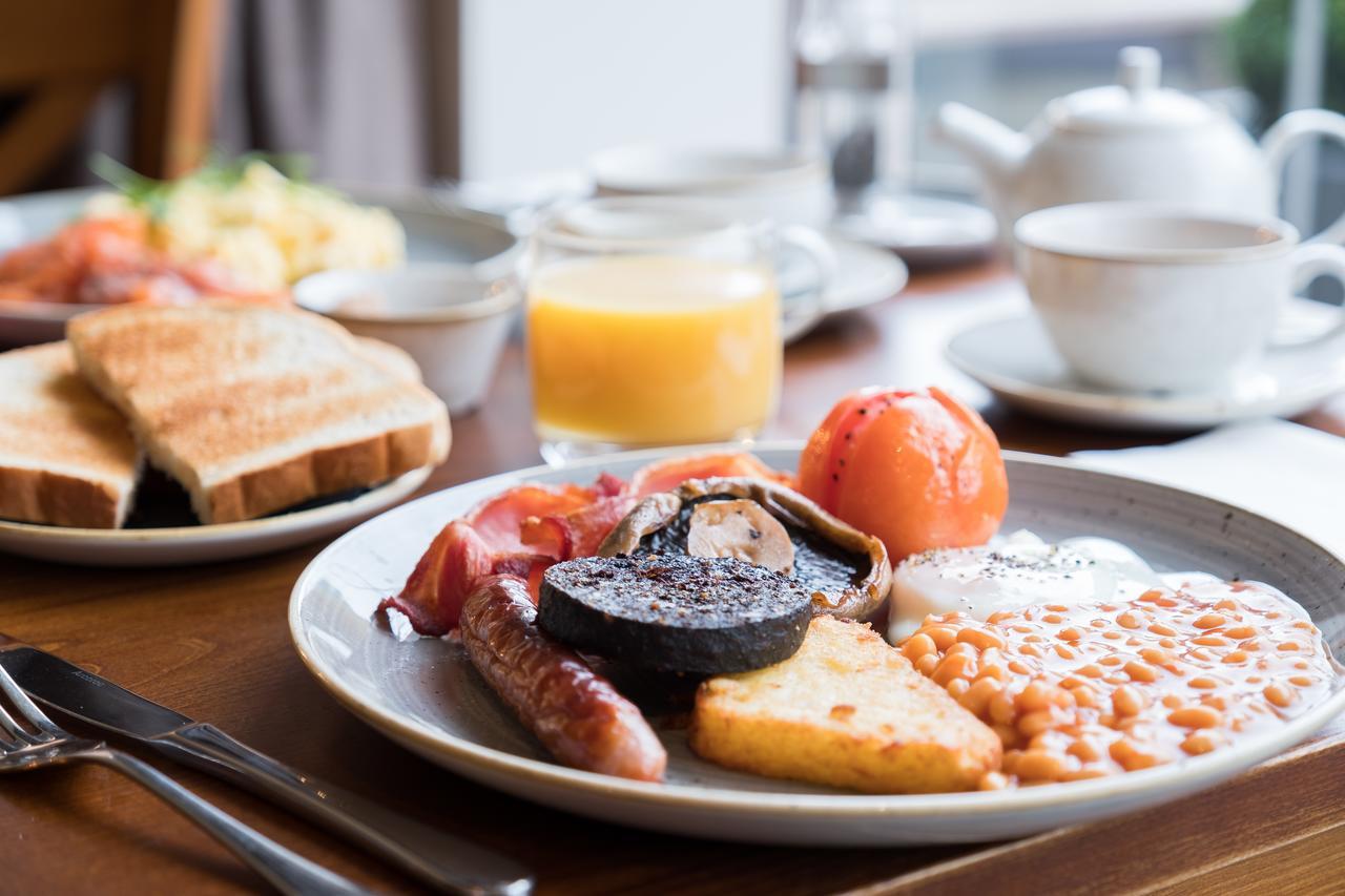 The Millstone, Mellor Hotell Blackburn  Exteriör bild English breakfast
